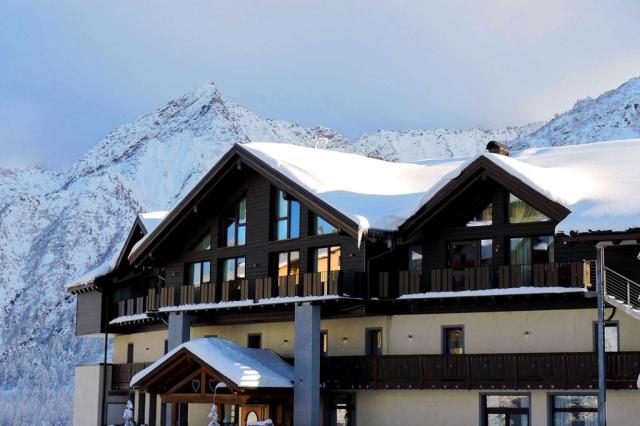 Family Hotel Adamello, Passo Tonale, Alpy, Itálie, Zimní dovole