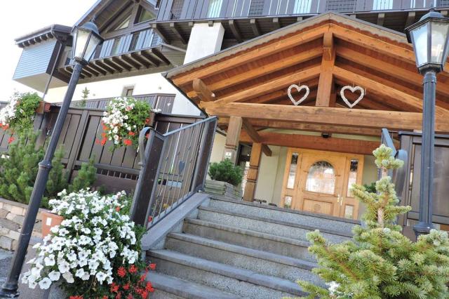 Family Hotel Adamello, Passo Tonale, Alpy, Itálie, Zimní dovole