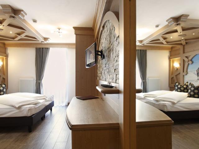 4lůžkový Suite, Hotel Gardenia, Passo Tonale, Itálie, CK