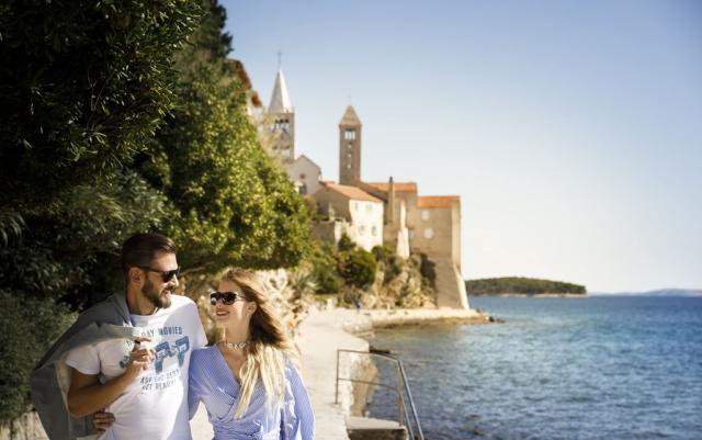 Veli Mel Sunny Hotel, Ostrov Rab, Kvarnerský záliv, Chorvatsko,