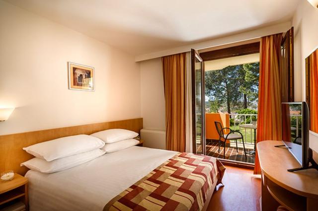 Veli Mel Sunny Hotel, Ostrov Rab, Kvarnerský záliv, Chorvatsko,