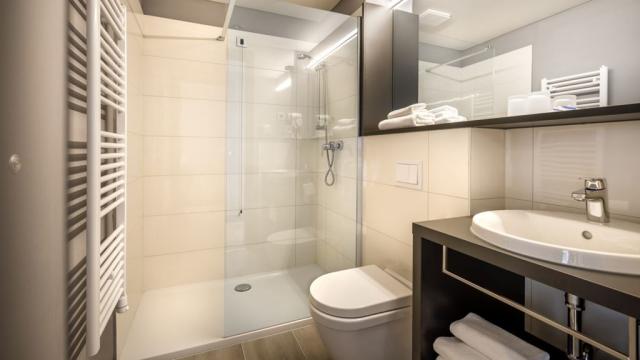 2lůžkový pokoj SUPERIOR s výhledem na moře a balkonem (22-25 m2