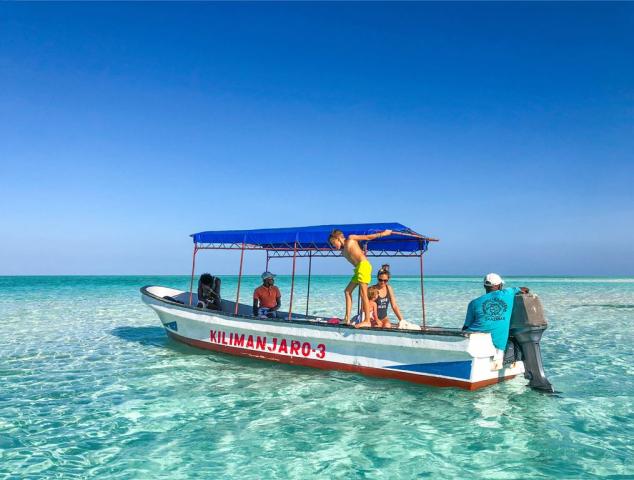 Poznávací zájezd na Zanzibar, Cestovní kancelář 