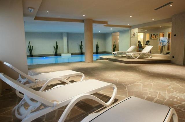 Dolomiti Clubres Adler Aparthotel, Moena, Alpe Lusia, Val di Fa