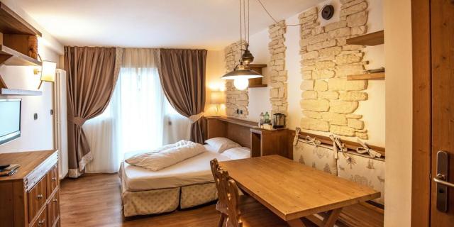 Rodinný Suite, Dolomiti Clubres Adler Aparthotel, Val di Fassa,