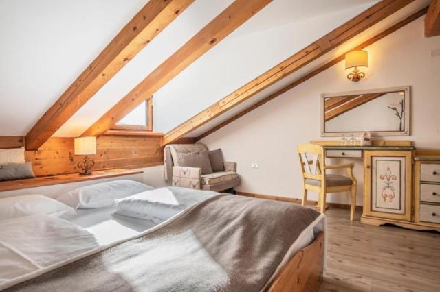 2lůžkový pokoj v podkroví, Hotel Veronza, Cavalese, CK 