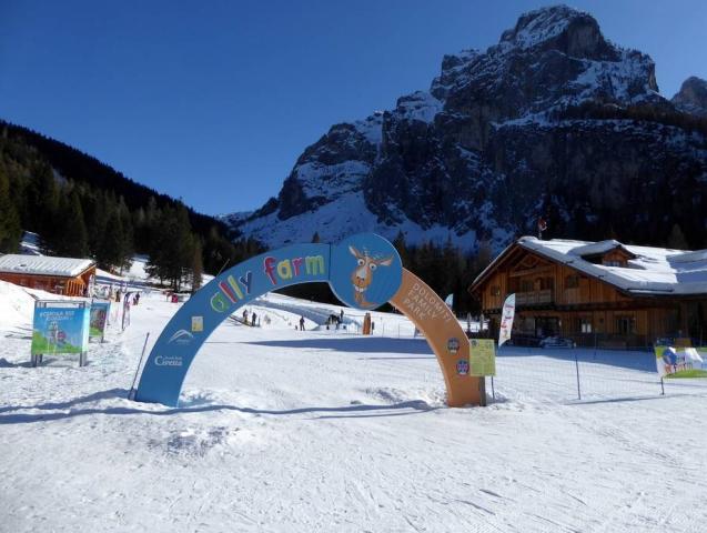 Hotel Corona, Mareson di Zoldo, Civetta, Veneto, Itálie, CK 