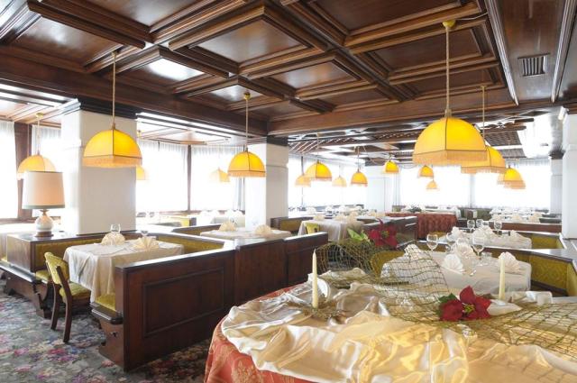Hotel Corona, Mareson di Zoldo, Civetta, Veneto, Itálie, CK 