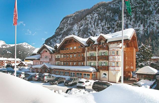 Hotel Gran Chalet Soreghes, Val di Fassa, Campitello di Fassa, 