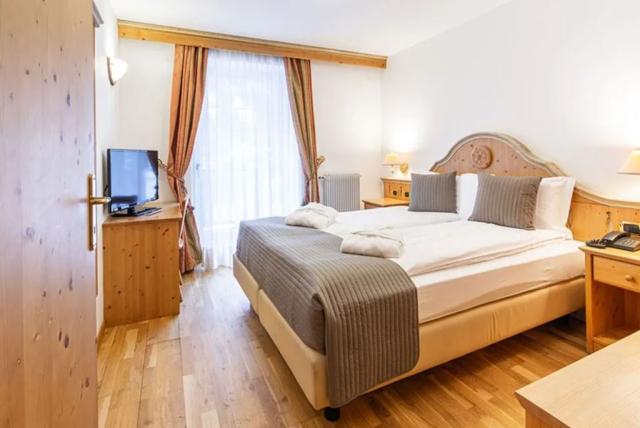2lůžkový pokoj Standard, Hotel Gran Chalet Soreghes, CK 
