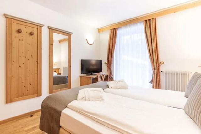 2lůžkový pokoj Standard, Hotel Gran Chalet Soreghes, CK 