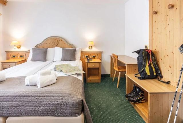 2lůžkový pokoj Standard, Hotel Gran Chalet Soreghes, CK 