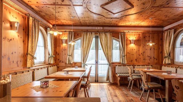 Hotel Gran Chalet Soreghes, Val di Fassa, Campitello di Fassa, 