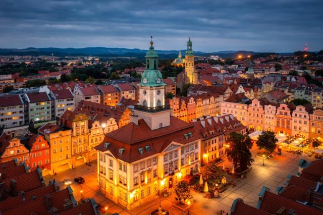 Jelenia Góra, Dovolená s CK 