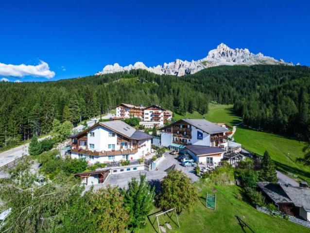 Good Life Hotel Zirm, Oberregen, Latemar, Itálie, CK 