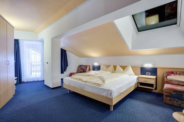 Dvoulůžkový pokoj s přistýlkou, Good Life Hotel Zirm, CK 