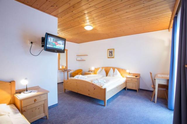 Dvoulůžkový pokoj s přistýlkou, Good Life Hotel Zirm, CK 