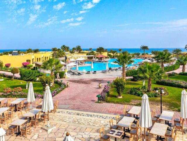 Three Corners Fayrouz Plaza Beach Resort