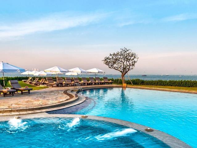 Dusit Thani Pattaya Resort