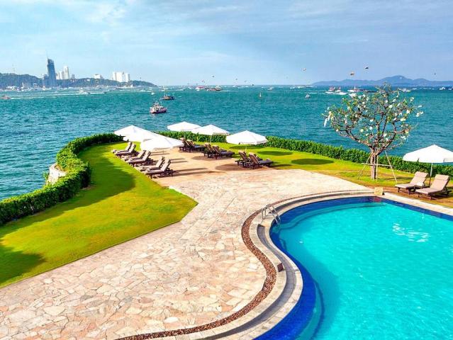 Dusit Thani Pattaya Resort