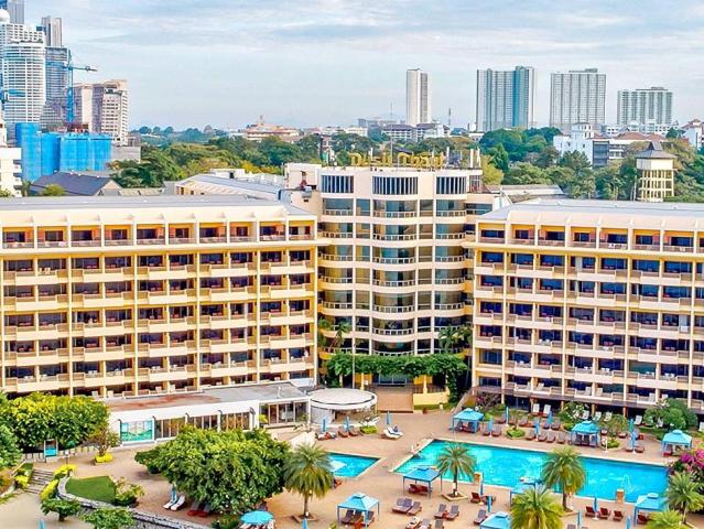 Dusit Thani Pattaya Resort