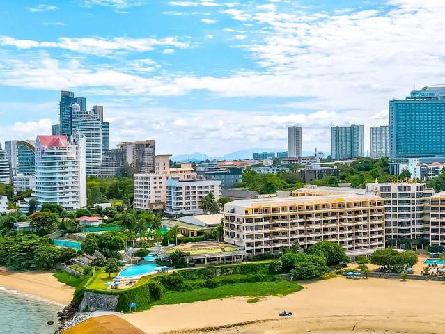 Dusit Thani Pattaya Resort
