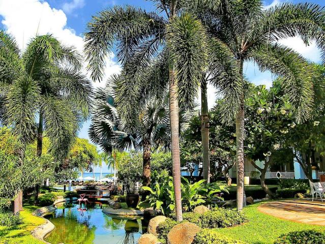 Dusit Thani Pattaya Resort