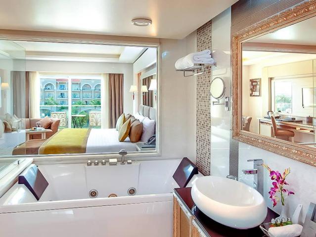 Premier Le Reve Hotel & Spa