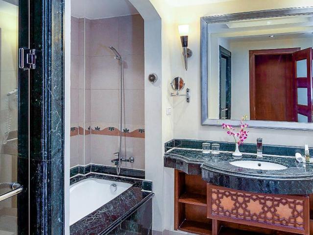 Premier Le Reve Hotel & Spa