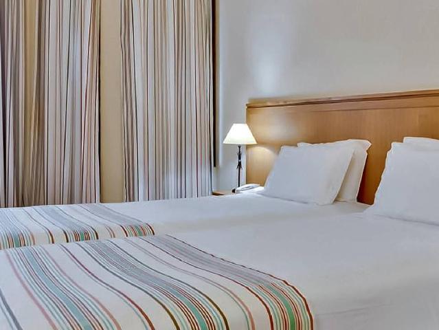 Auramar Beach Resort