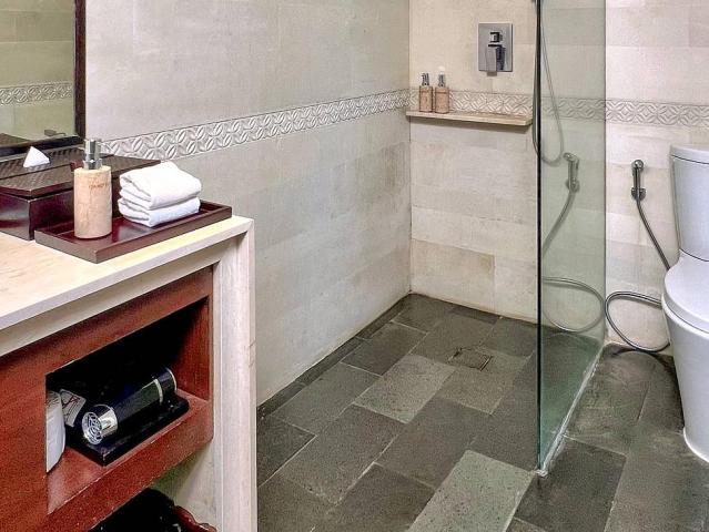 Nusa Dua Beach Hotel & Spa