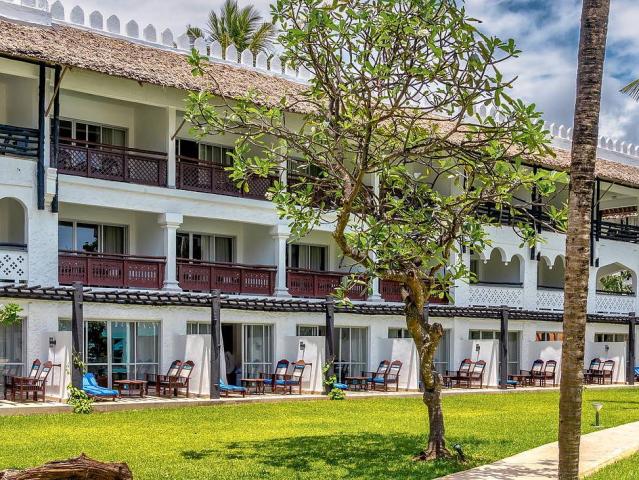 Southern Palms Beach Resort