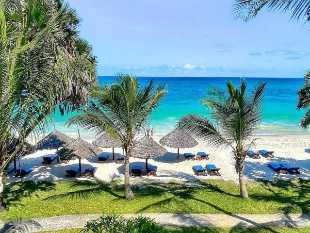 Southern Palms Beach Resort