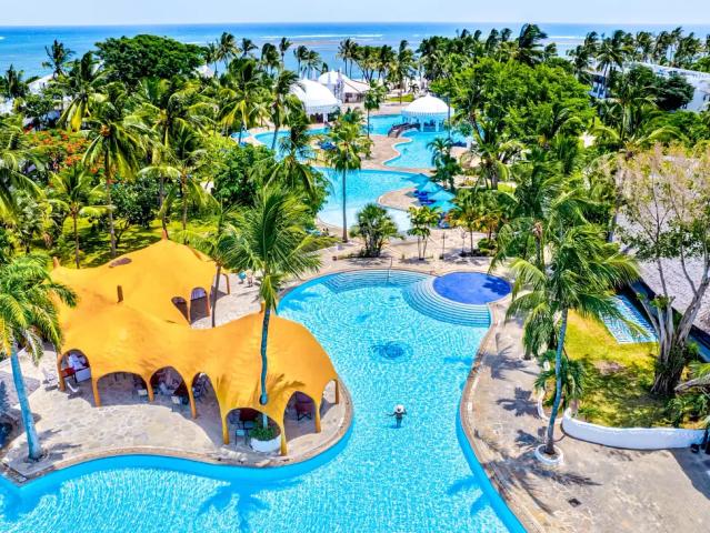 Southern Palms Beach Resort