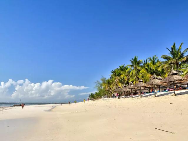 Southern Palms Beach Resort