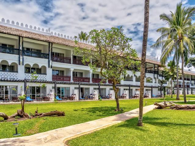 Southern Palms Beach Resort