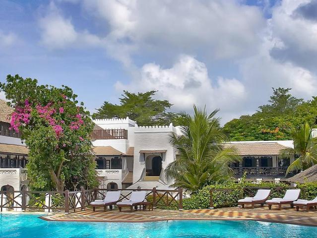 Serena Beach Resort & Spa