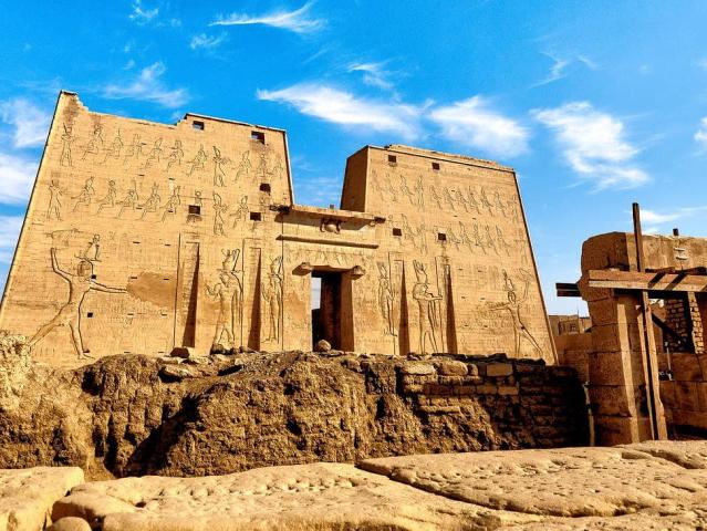 Egypt - podél Nilu