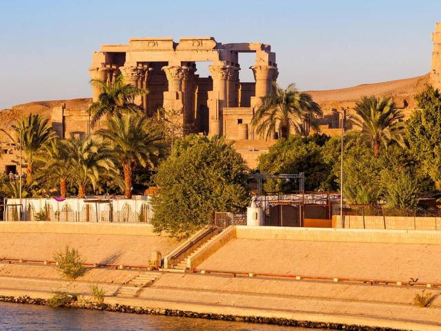 Egypt - podél Nilu