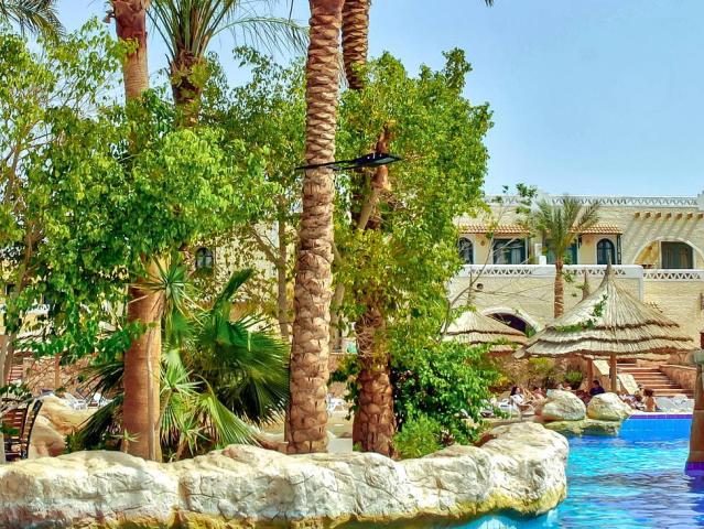 Faraana Reef Resort