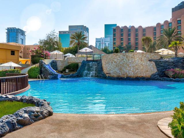 Sheraton Abu Dhabi Hotel & Resort