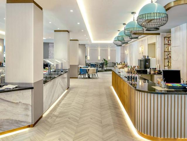 Sheraton Abu Dhabi Hotel & Resort
