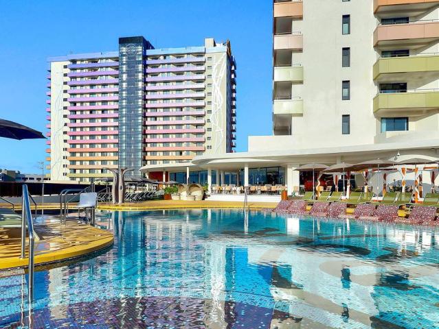 Hard Rock Hotel Tenerife