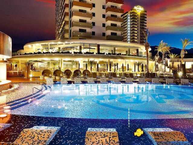 Hard Rock Hotel Tenerife