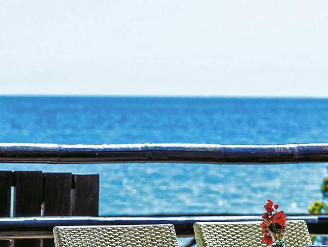 Possidi Paradise