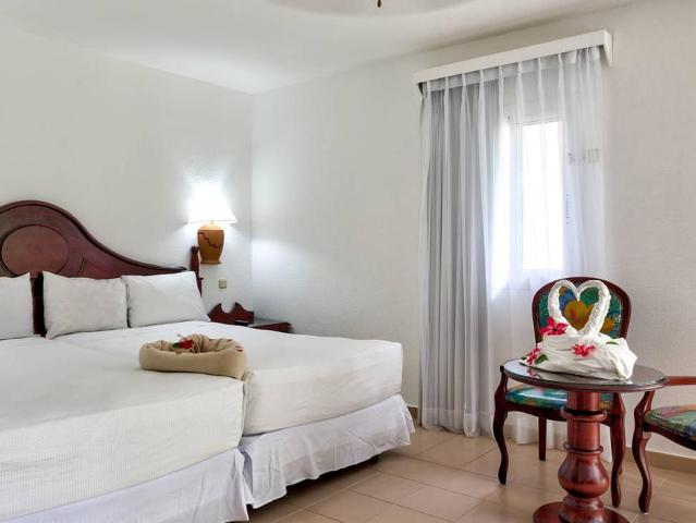 Playa Bachata Resort