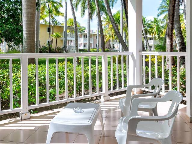 Playa Bachata Resort