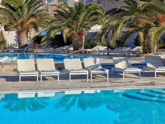 Santo Miramare Resort