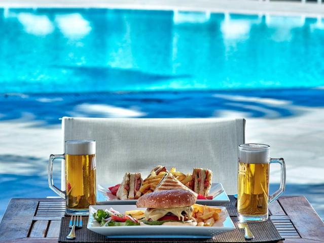 Santo Miramare Resort