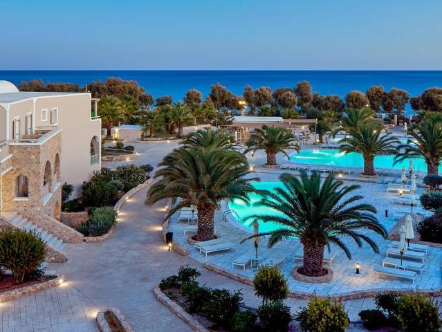 Santo Miramare Resort